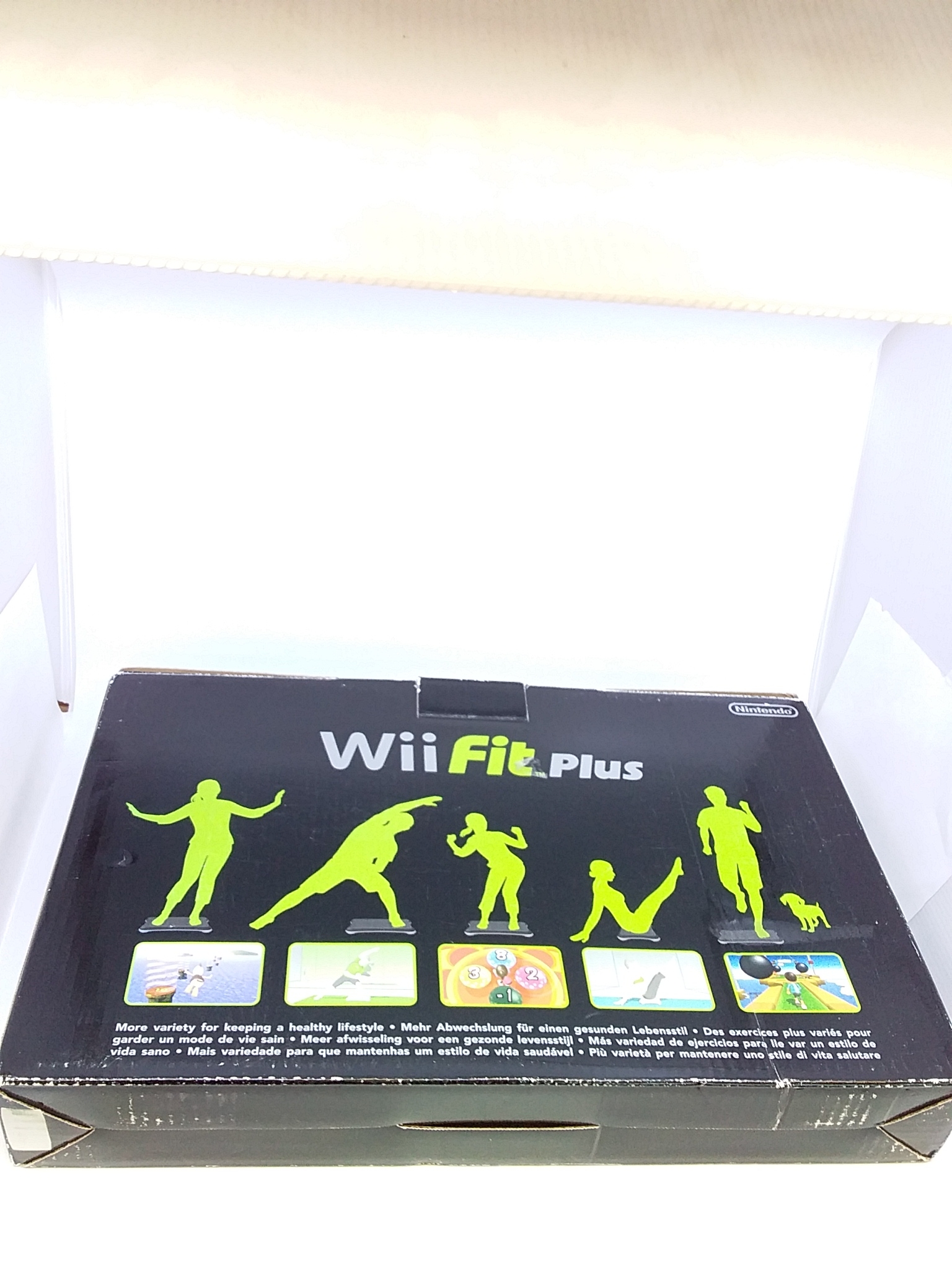 Foto van Wii Fit Plus & Wii Balance Board Zwart in Doos