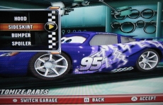 Review Cars Race-O-Rama: "Pimp your ride" in de garage met vrijgespeelde onderdelen.