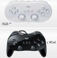 Review Classic Controller: En hier ziet u de vergelijkenis met de nieuwe Classic Controller, de <a href = https://www.mariowii.nl/wii_spel_info.php?Nintendo=Classic_Controller_Pro>Classic Controller Pro</a>!