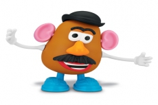 Review Hasbro Familie Spellen Avond: Hier zie je potato man die alles presenteert