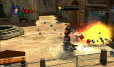Review LEGO Indiana Jones: The Original Adventures: Lego objecten kan je bijna allemaal vernietigen.